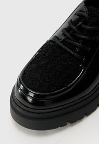 Yourturn Kids UNISEX - Derbies & Richelieus - black