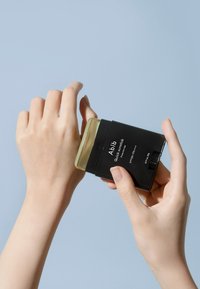 Thumbnail Image 4