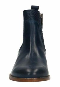 Schwarze Leder-Stiefelette mit strukturiertem, gewebtem Obermaterial, runder Zehenpartie und seitlichem Reißverschluss. Flacher Holzsohle sorgt für Stabilität.