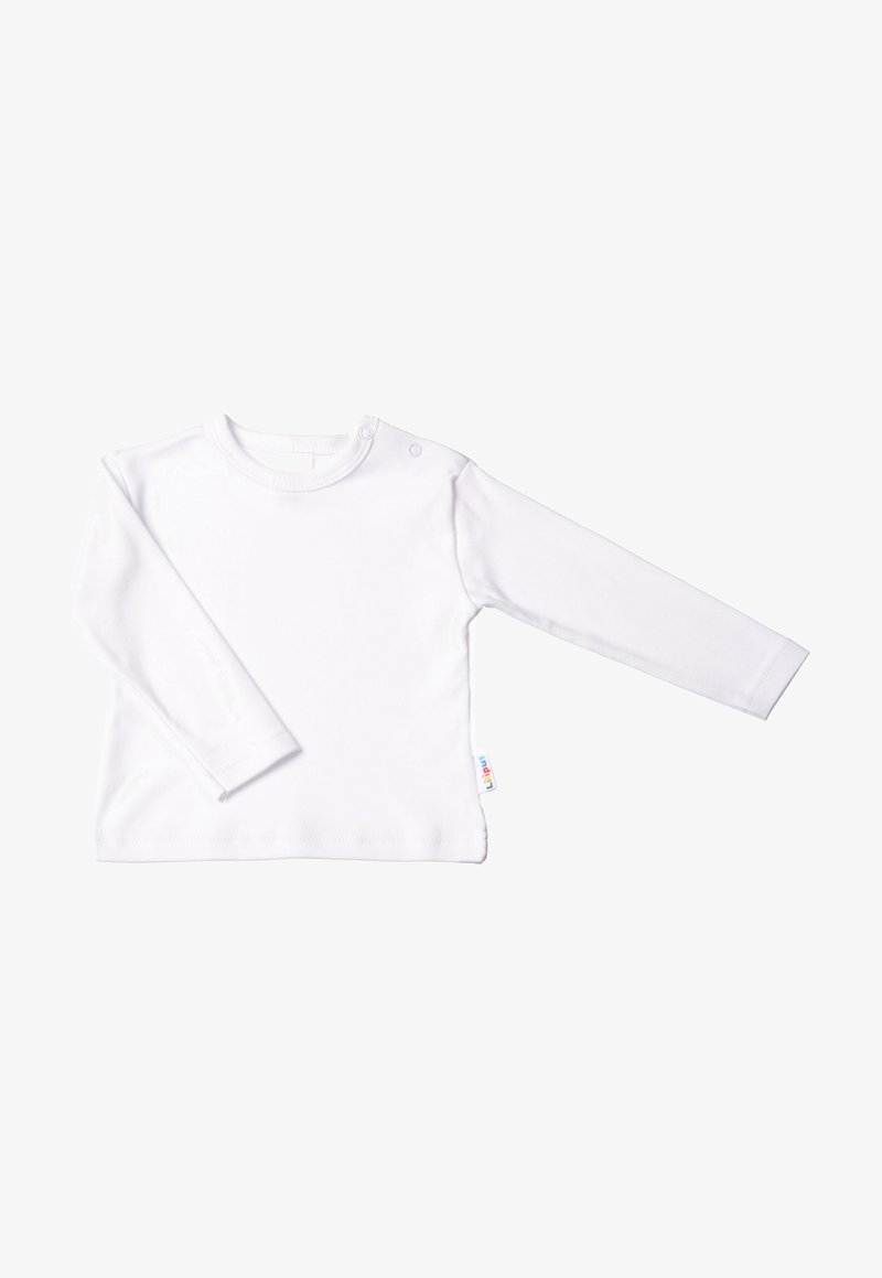 Langärmliges weißes Baumwollhemd mit rundem Ausschnitt und Druckknopfverschluss an der Schulter. Weiche Textur, minimalistisches Design, keine Muster.