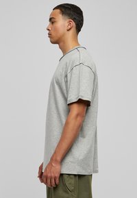 Urban Classics Basic póló - grey