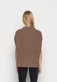 Soaked in Luxury Sweter