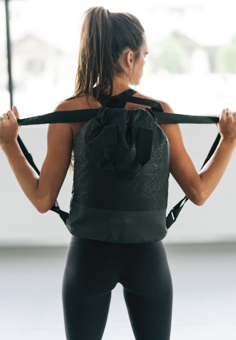 Damen Handtaschen | VOORAY FLEX CINCH Tagesrucksack black foil/schwarz meliert - AI46789 Damen Handtaschen | VOORAY FLEX CINCH Tagesrucksack black foil/schwarz meliert - AI46789