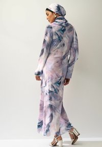 Next LONG SLEEVE COLUMN-REGULAR FIT - Rochie maxi - purple smudge print