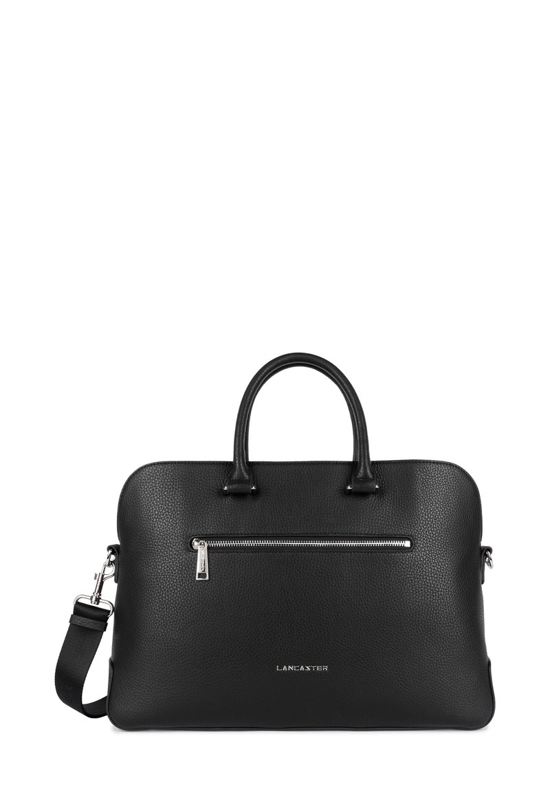 Borsa nera in pelle con texture a poro fine, manici doppi, lunga tracolla removibile e tasca con zip argentata sul davanti. Nome del marchio impresso.