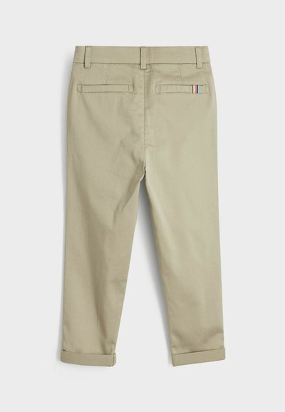 Paul Smith Junior Chino stiliaus kelnės - brown