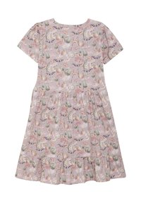 Kortsleeve, knälång klänning i ljusrosa tyg med blommönster. Har en samlad midja och en volangkant.