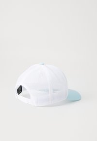 Thumbnail Image 2