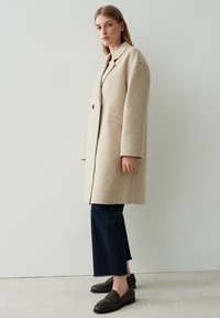 OPUS REGULAR FIT - Mantel - macadamia