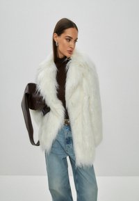 Cesare Gaspari Cappotto invernale - white