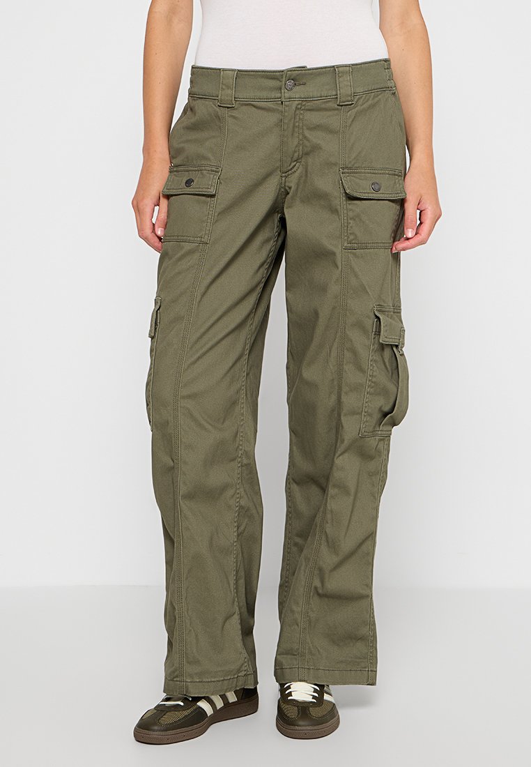 Pantalones cargo