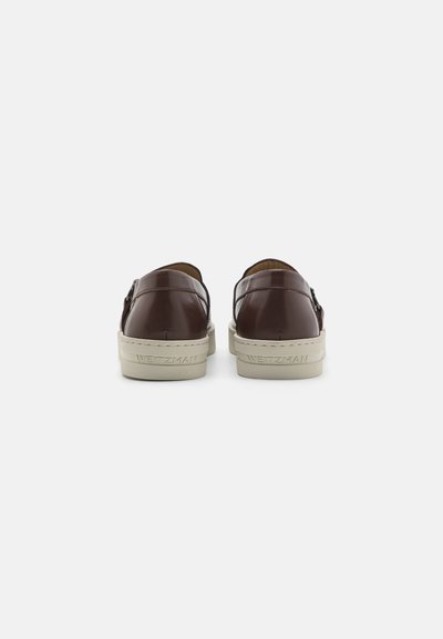 Stuart Weitzman HAMPTONS BUCKLE LOAFER - Slip-ins - dark brown
