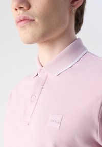 BOSS PASSERTIP - Pólóing - open purple