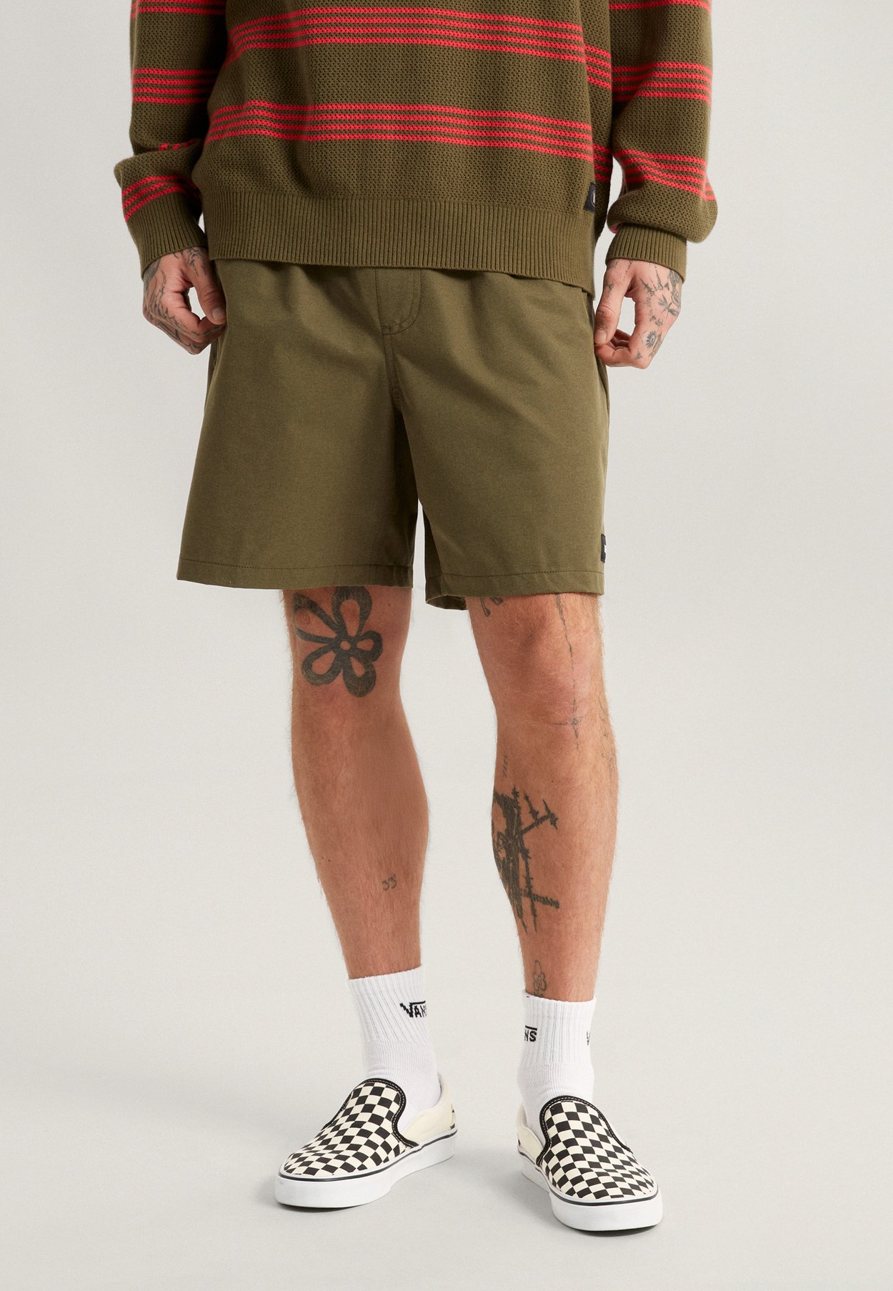 Vans RANGE RELAXED SPORT - Shorts - medium green