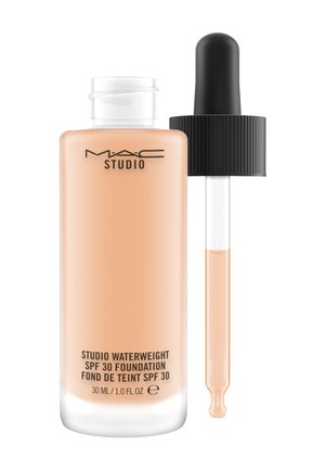 STUDIO WATERWEIGHT SPF30 FOUNDATION - Fondotinta - nw22