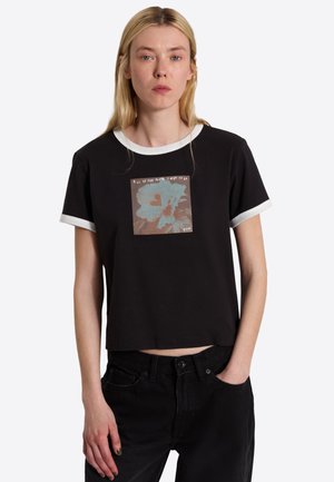 Vans, PLACES I WISH TO GO RINGER. - T-shirt print - black