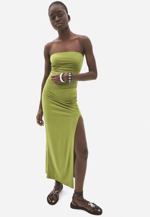 Bershka GATHERED BANDEAU - MIDI  - Maxikleid - green