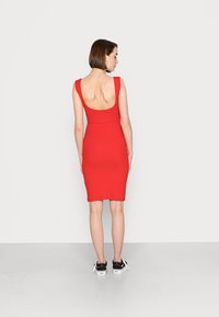 Even&Odd Vestido de malha - red