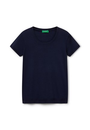 Camiseta de manga corta en azul marino con escote redondo y ribetes acanalados. Fabricada en suave material de algodón, presenta un corte recto.