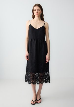 REGULAR FIT - Sukienka letnia