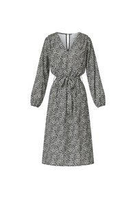 Grå leopardprint kjole med lange ærmer, V-hals og snøreliv. Flydende stof, knælang, med bindebælte og ryglukning.