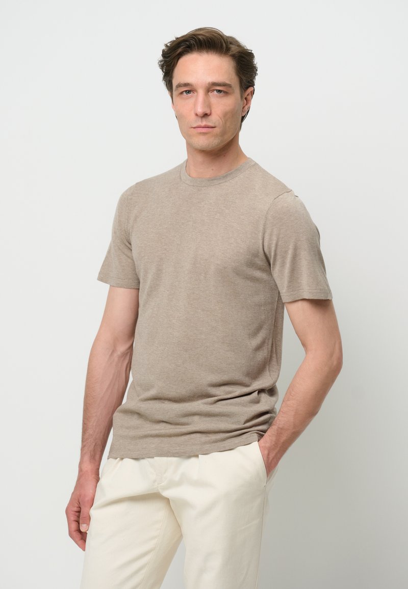 PROFUOMO THE LUXURY BASIC SHORT SLEEVE - T-shirt basic - beige