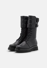 Högl Botas con plataforma - black