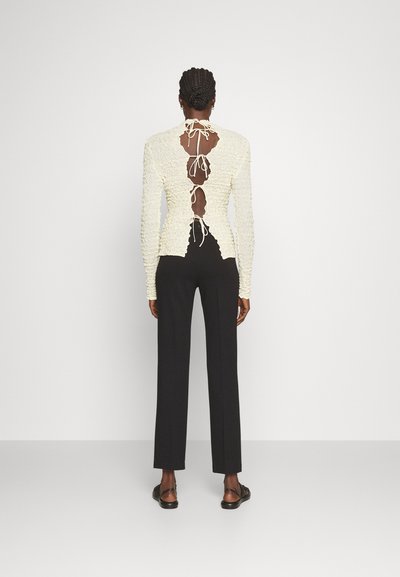 Hofmann Copenhagen MIRELLA - Μπλούζα με μακριά μανίκια - vanilla