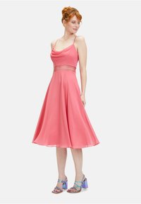 Vera Mont MIT WASSERFALL - Cocktailkleid/festliches Kleid - hot rosè