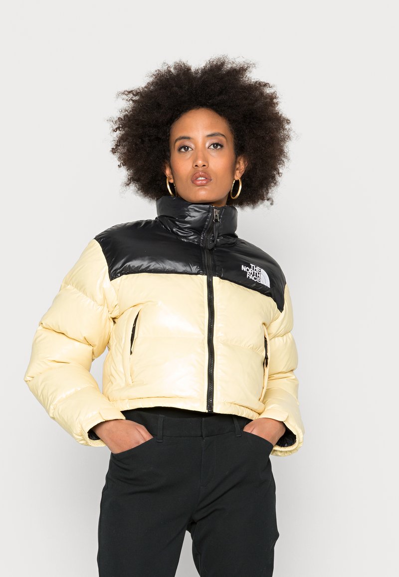 The North Face NUPTSE SHORT JACKET - Casaco de penas - pale banana