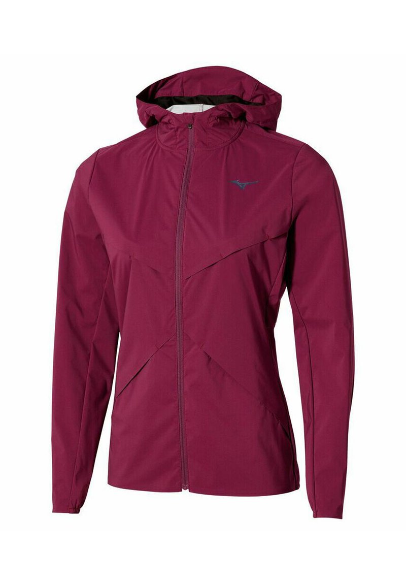 Giacca leggera con cappuccio da donna in color marsala, con zip frontale e logo discreto sul petto, progettata per attività all'aperto.