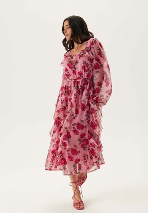 FRILL - Vardagsklänning - pink