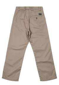 Beige broek met een recht model, ceintuurlussen en een achterzak met knoopsluiting. Glad stof met minimale textuur.