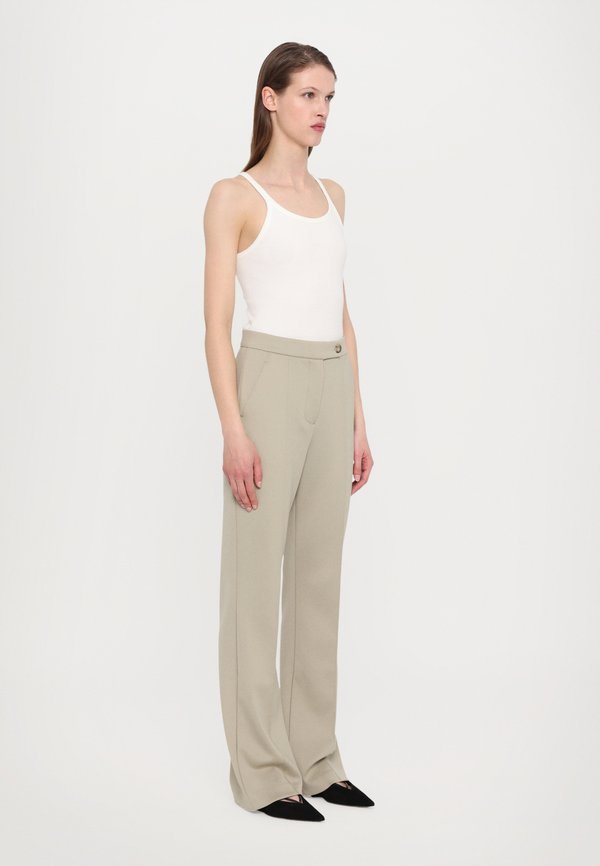 MALESIA - Trousers - sand2