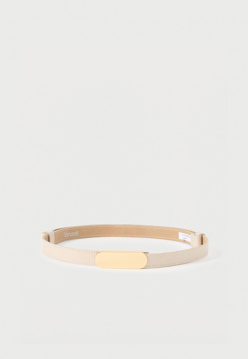 Ceinture en cuir beige slim avec boucle rectangulaire dorée et étiquette visible de la marque Vanzetti sur la face intérieure.