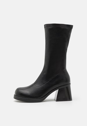 ONLY SHOES, Bottes à plateau - black