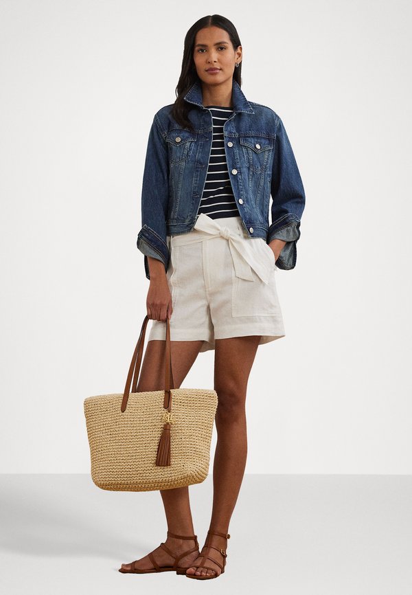 DENIM TRUCKER JACKET - Denim jacket - haze wash3