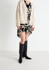 Selected Femme Neuletakki - off-white