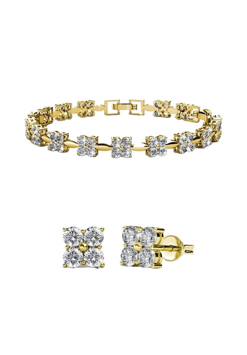 Set di bracciale in oro e orecchini a perno, ciascuno con fiori a forma di grappolo di quattro diamanti scintillanti.