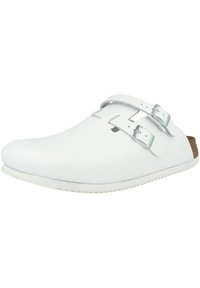 Weiße Clogs mit glatter Oberfläche, ausgestattet mit zwei verstellbaren silbernen Schnallen und einem strukturierten Korkfußbett, auf einer weißen Gummisohle.