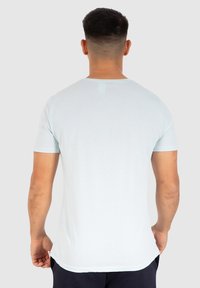 Smilodox KARRY 3ER PACK - T-shirts basic - hellblau