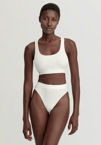 hessnatur WÄSCHE -HIGH WAIST SOFT - Slip - naturweiss