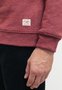 Jack & Jones Mikina - mottled red