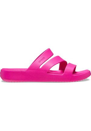 Ciabatte rosa con tre cinturini incrociati, realizzate in materiale morbido, con soletta sagomata e suola testurizzata per una migliore aderenza.