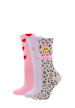 Drei Paar Socken in mittlerer Länge: rosa mit roten Herzen, lavendelfarben mit orangefarbenem Smiley-Gesicht und beige mit Leopardenmuster, rosa Streifen und gelbem Smiley-Gesicht.
