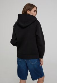 Terranova Felpa con zip - var nero