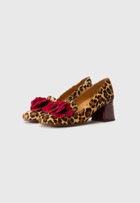 Chie Mihara MUKAI 47 - Classic heels - ante rojo/sucre rubi