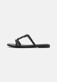 Unselected, black