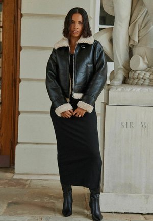 Next AVIATOR - Lengva striukė - black