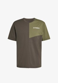 Unselected, shadow olive